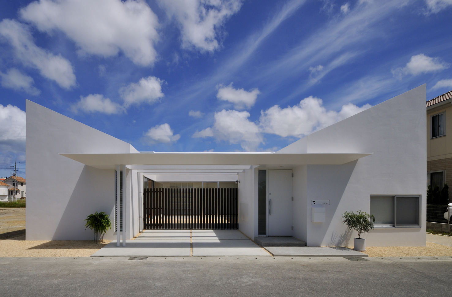 LINES house in toyosaki